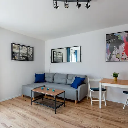 K22 - 3Min Walk - Capitol Music Theatre And National Forum Of Music Wroclaw