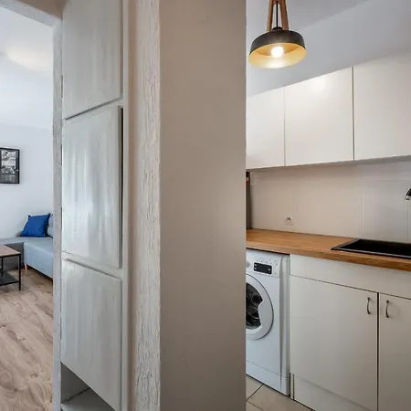 K22 - 3Min Walk - Capitol Music Theatre And National Forum Of Music Wroclaw