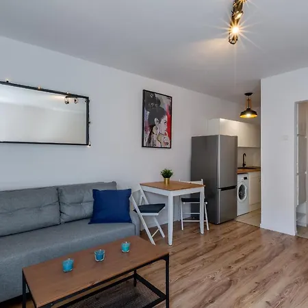 Apartment K22 - 3Min Walk - Capitol Music Theatre And National Forum Of Music