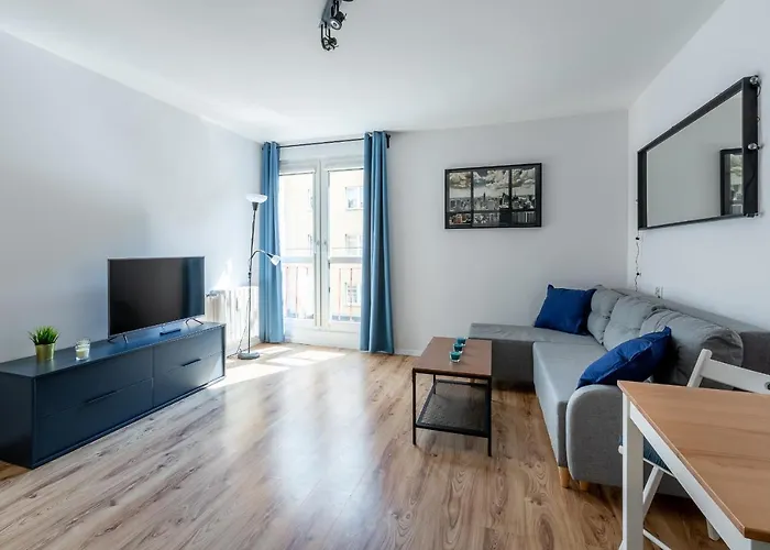 K22 - 3Min Walk - Capitol Music Theatre And National Forum Of Music Wroclaw